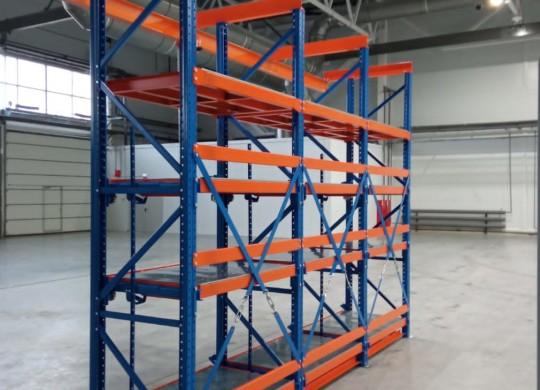 Нагрузка на полки до 1000 кг