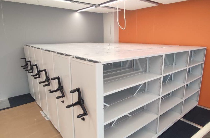 Мобильные стеллажи для бухгалтерии в офисе